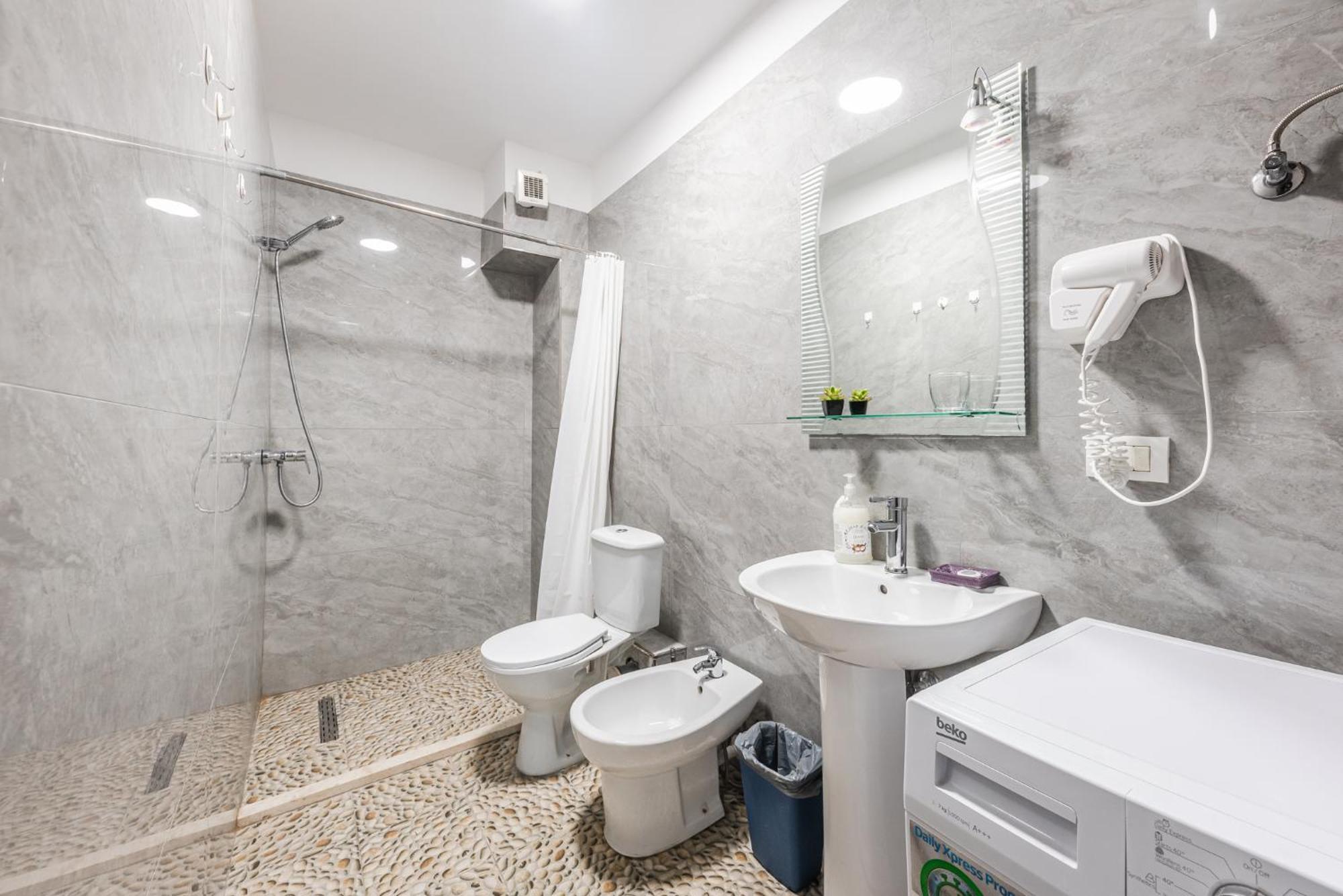 Sisi'S Apartments-Tirana City Center Εξωτερικό φωτογραφία